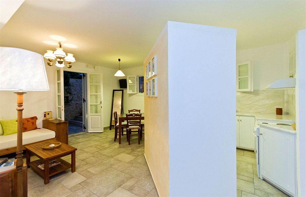 Aparthotel Nika 3*